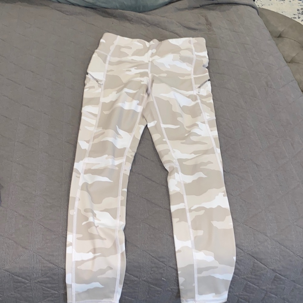 Athleta beige Camo tights